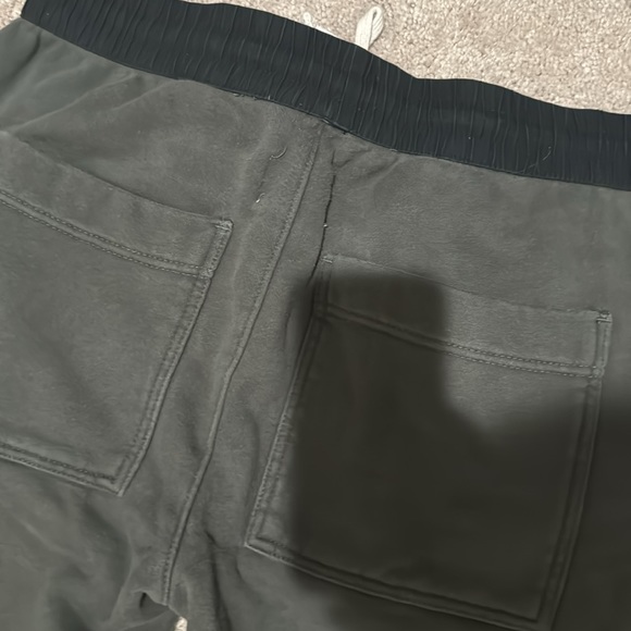 FOG Fear of God Essentials Dark Grey S19 Joggers - Size Medium - Picture 6 of 6